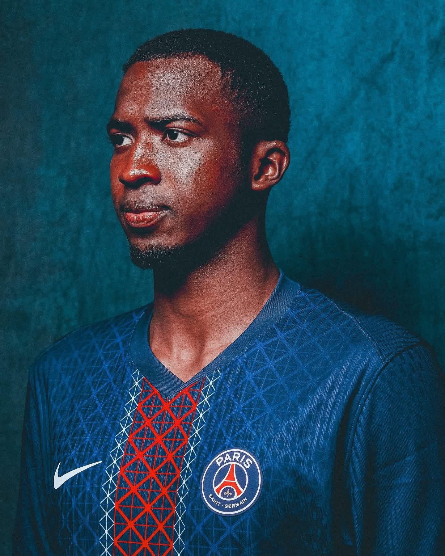 🔥 Nouveau Maillot PSG 2026 – Édition Officielle